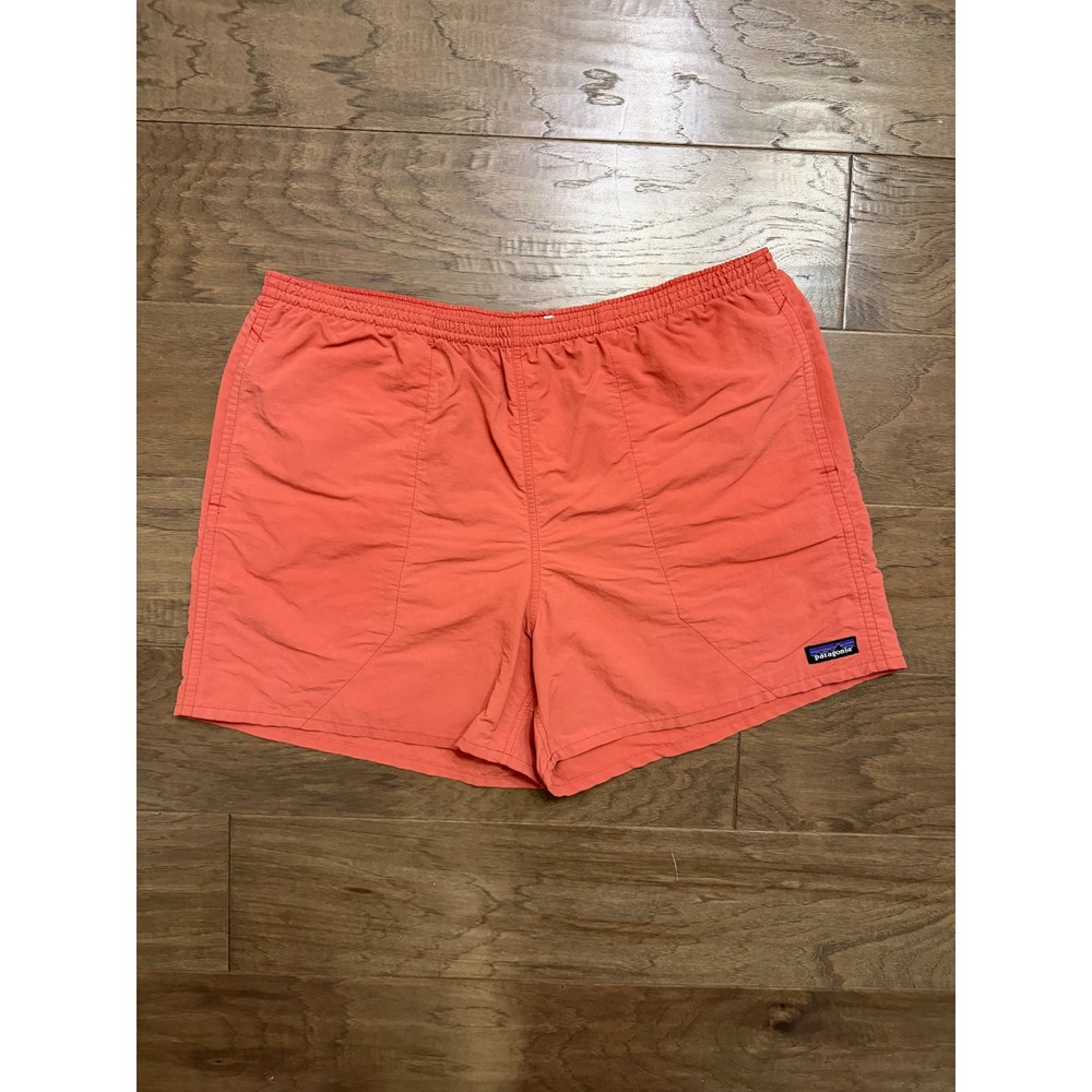 Patagonia Baggies Shorts Mens XL Coral Recycled Nylon Solid Relaxed 5in Inseam